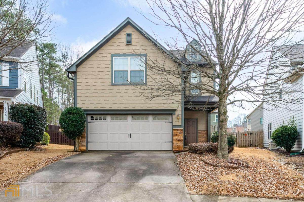 906 Silver Lake Drive - Photo 1