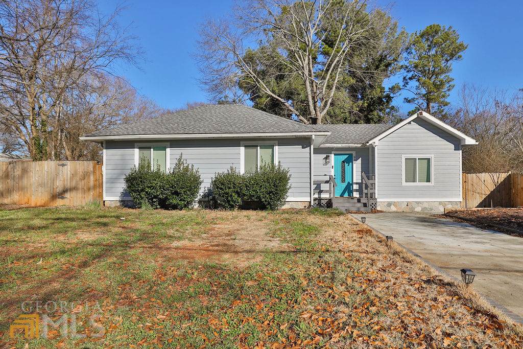 980 Center Street - Photo 1