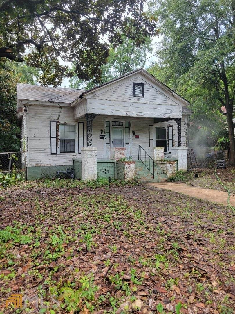 686 Anderson Drive - Photo 1
