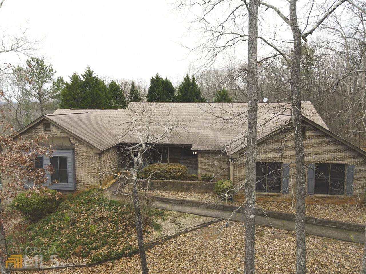 8850 Hightower Trail - Photo 1