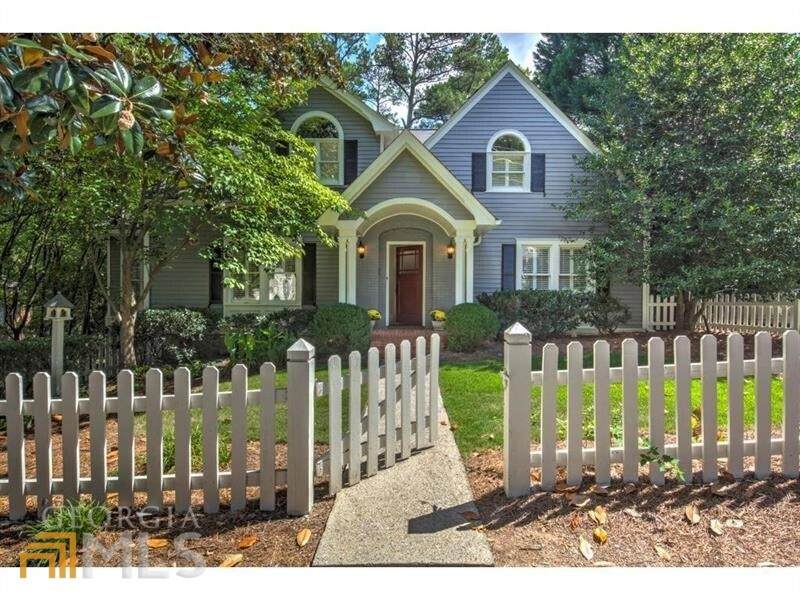 549 Wesley Road - Photo 1