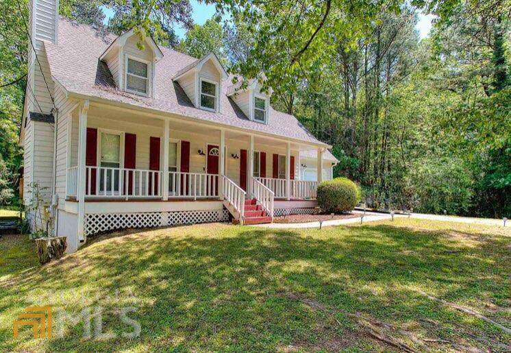 822 Pine Ridge Drive - Photo 1