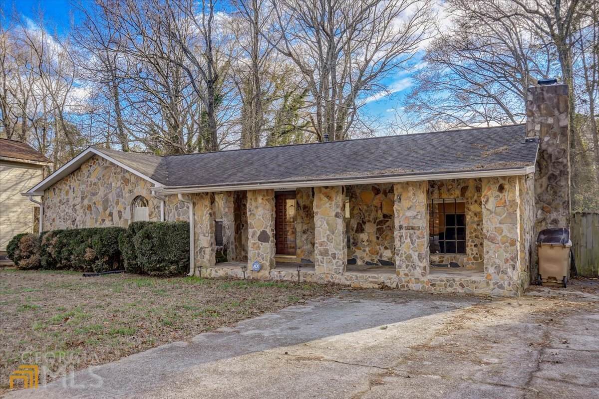 6007 Fieldcrest Drive - Photo 1