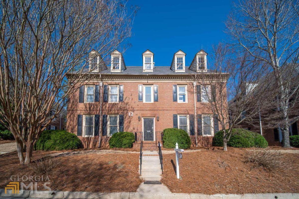 1827 Powers Ferry Road - Photo 1