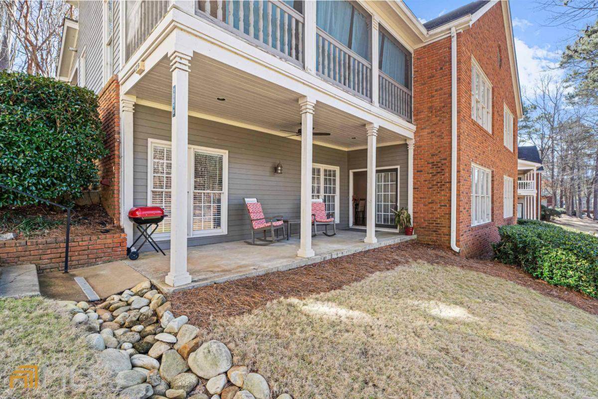 1061 B Club House Lane - Photo 1
