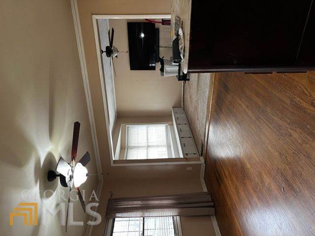 724 Camelot Way - Photo 1