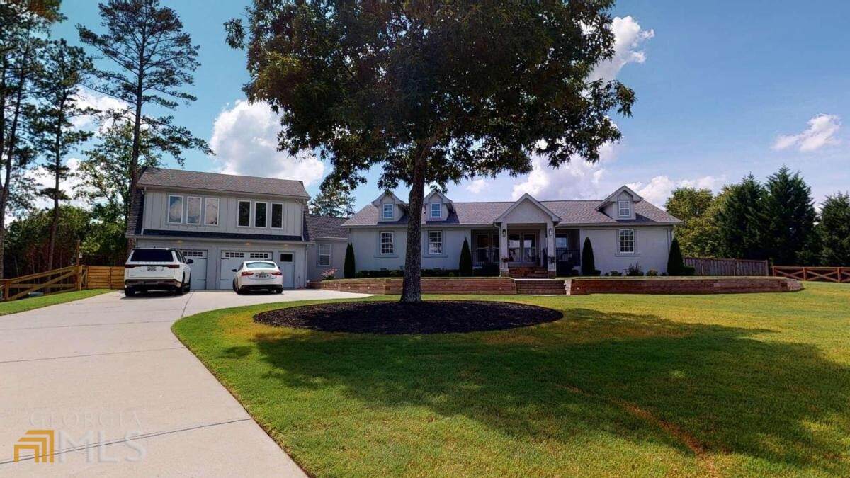587 Hoyt King Road - Photo 1