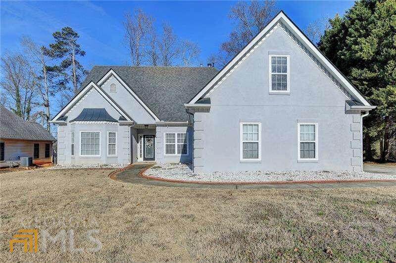 920 Georgian Hills Drive - Photo 1