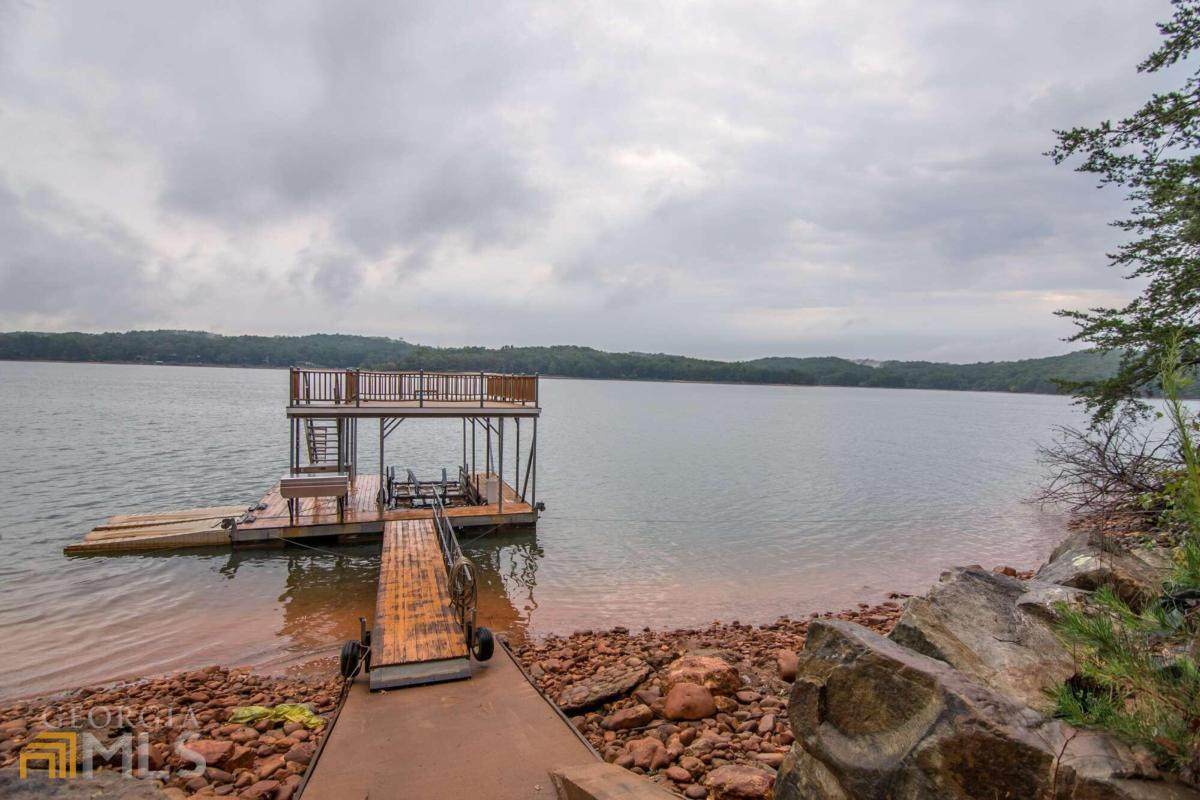 594 Hazelwood Point - Photo 1