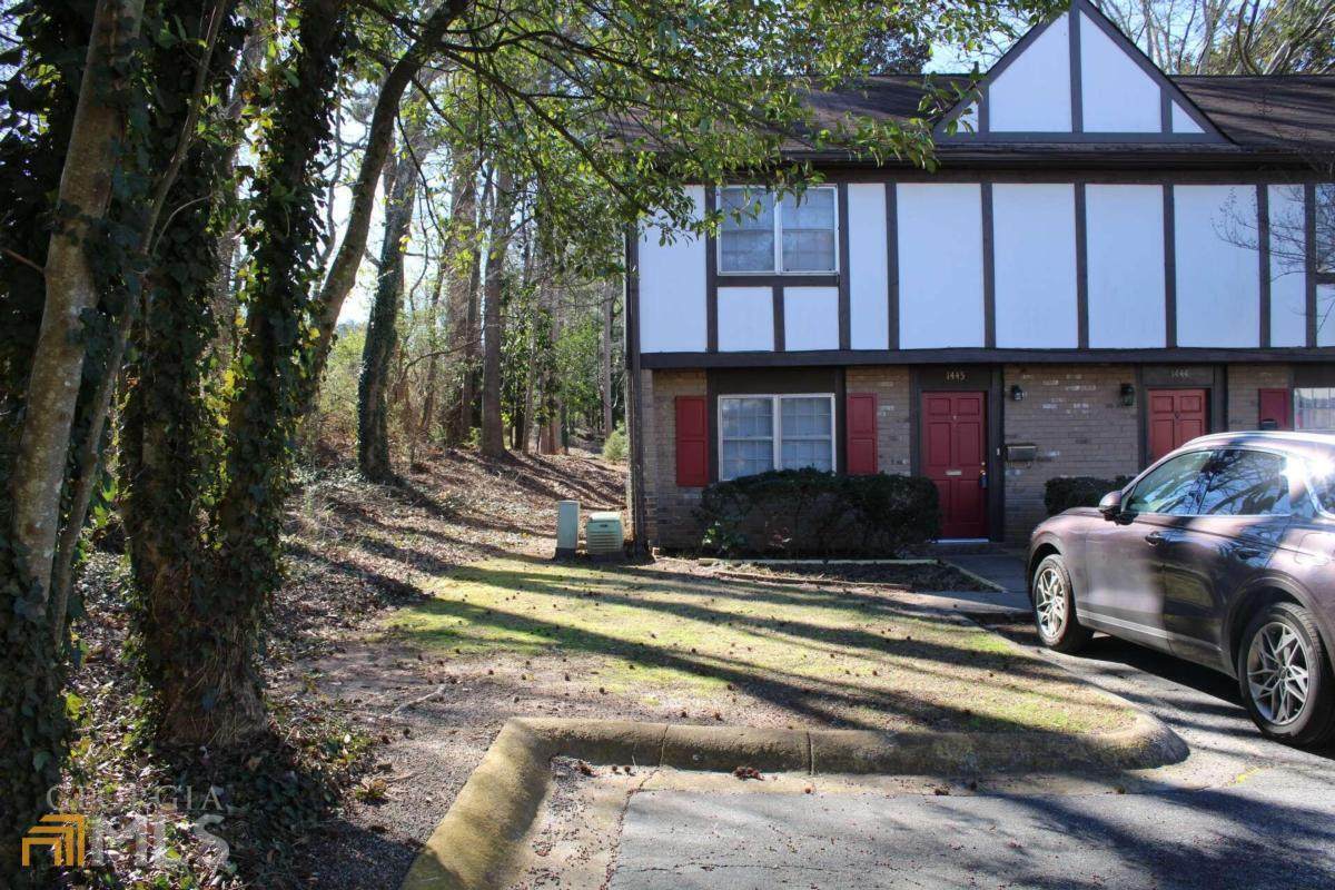 1445 Tilbury Place - Photo 1