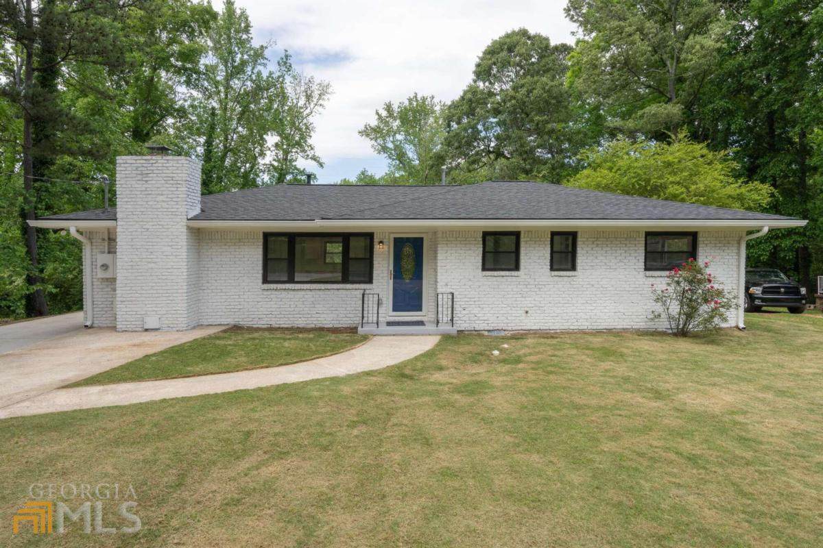 1858 Glen Echo Drive - Photo 1