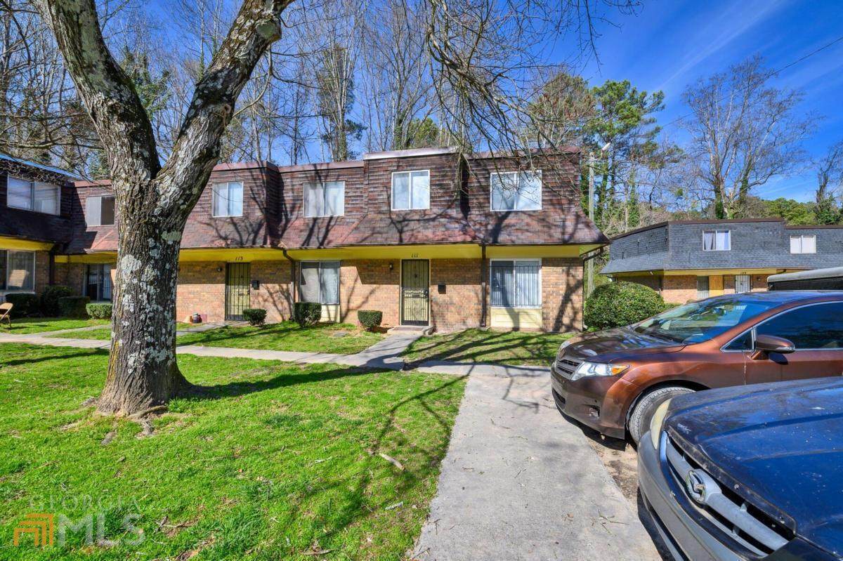 111 Peyton Place - Photo 1