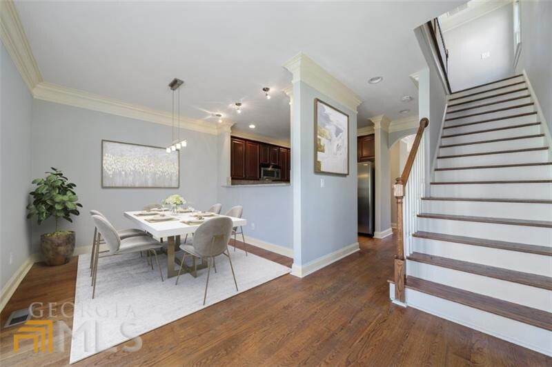 636 Irwin Street - Photo 1