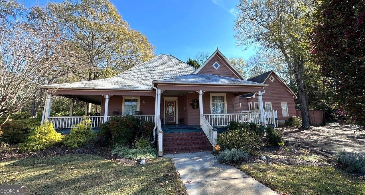 108 Lee Street - Photo 1