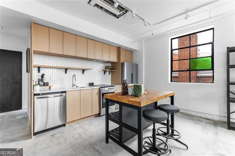 1805 Harvard Avenue - Photo 1
