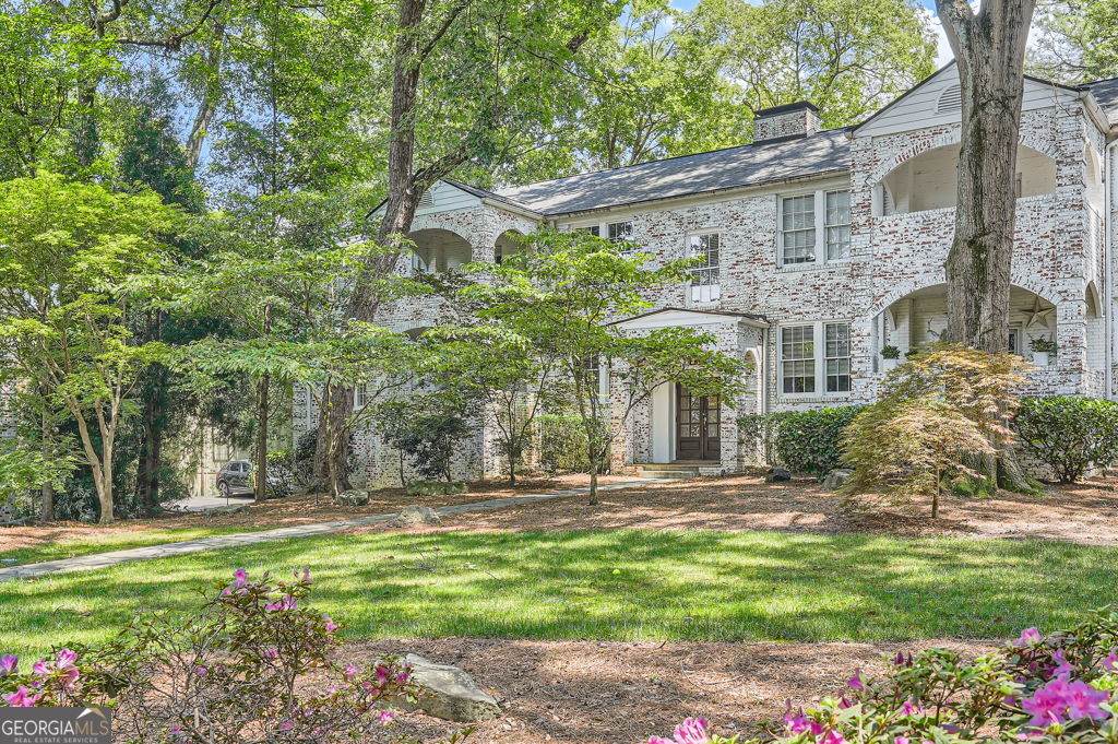 51 Peachtree Memorial Drive - Photo 1