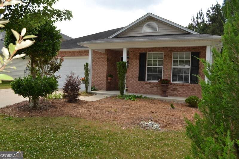 1007 Sycamore Lane - Photo 1
