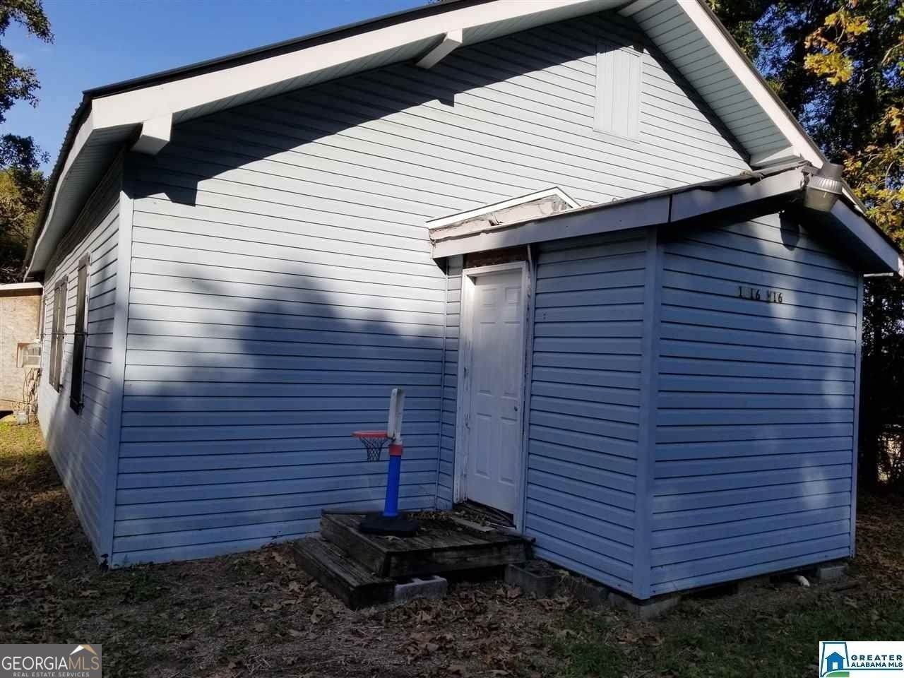 1816 W 16th - Photo 1