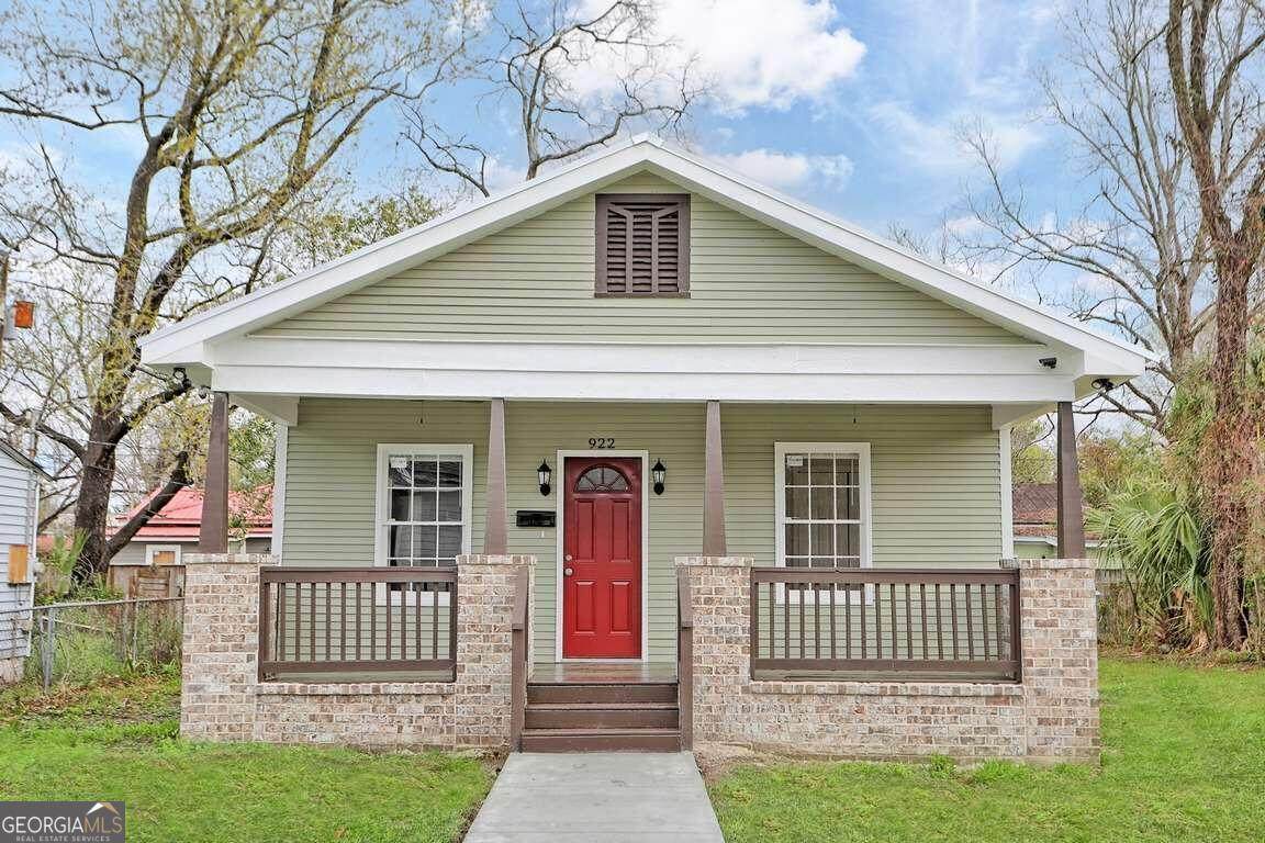922 42Nd Street - Photo 1