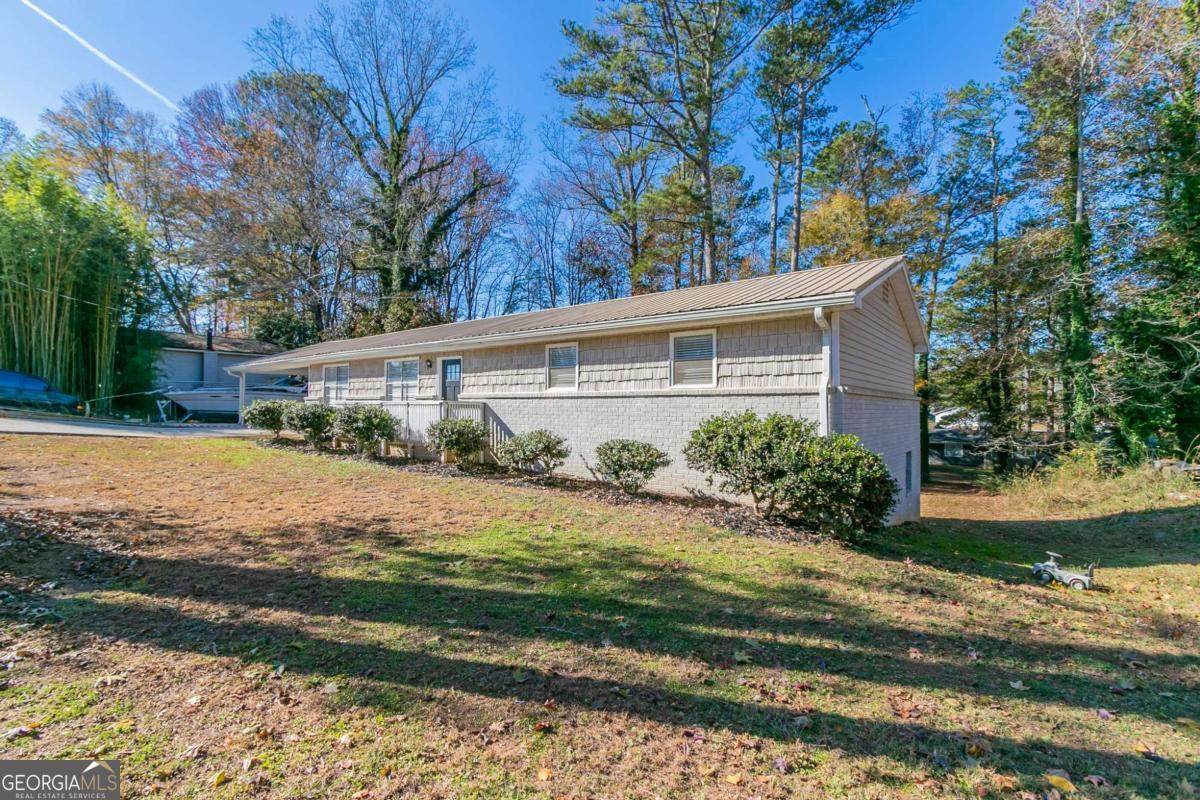 8775 Lee Road - Photo 1