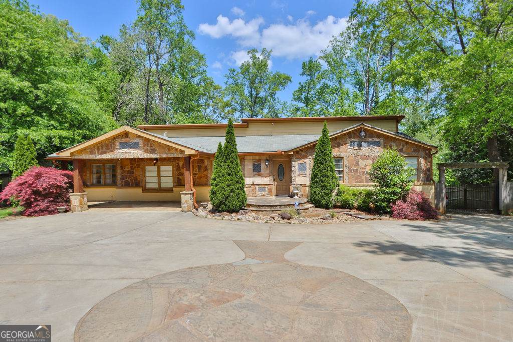 4081 Ashford Dunwoody Road - Photo 1