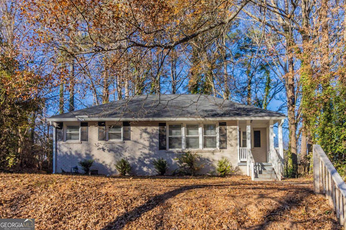 1807 Oakmont Drive - Photo 1