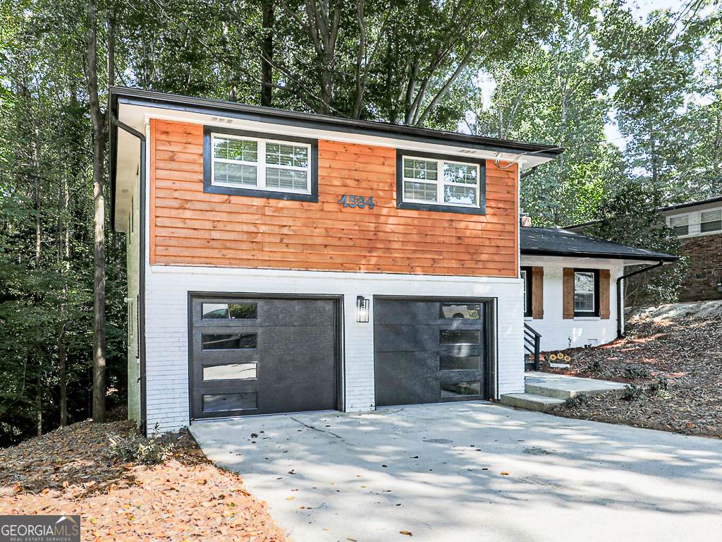 1564 Bubbling Creek Road - Photo 1