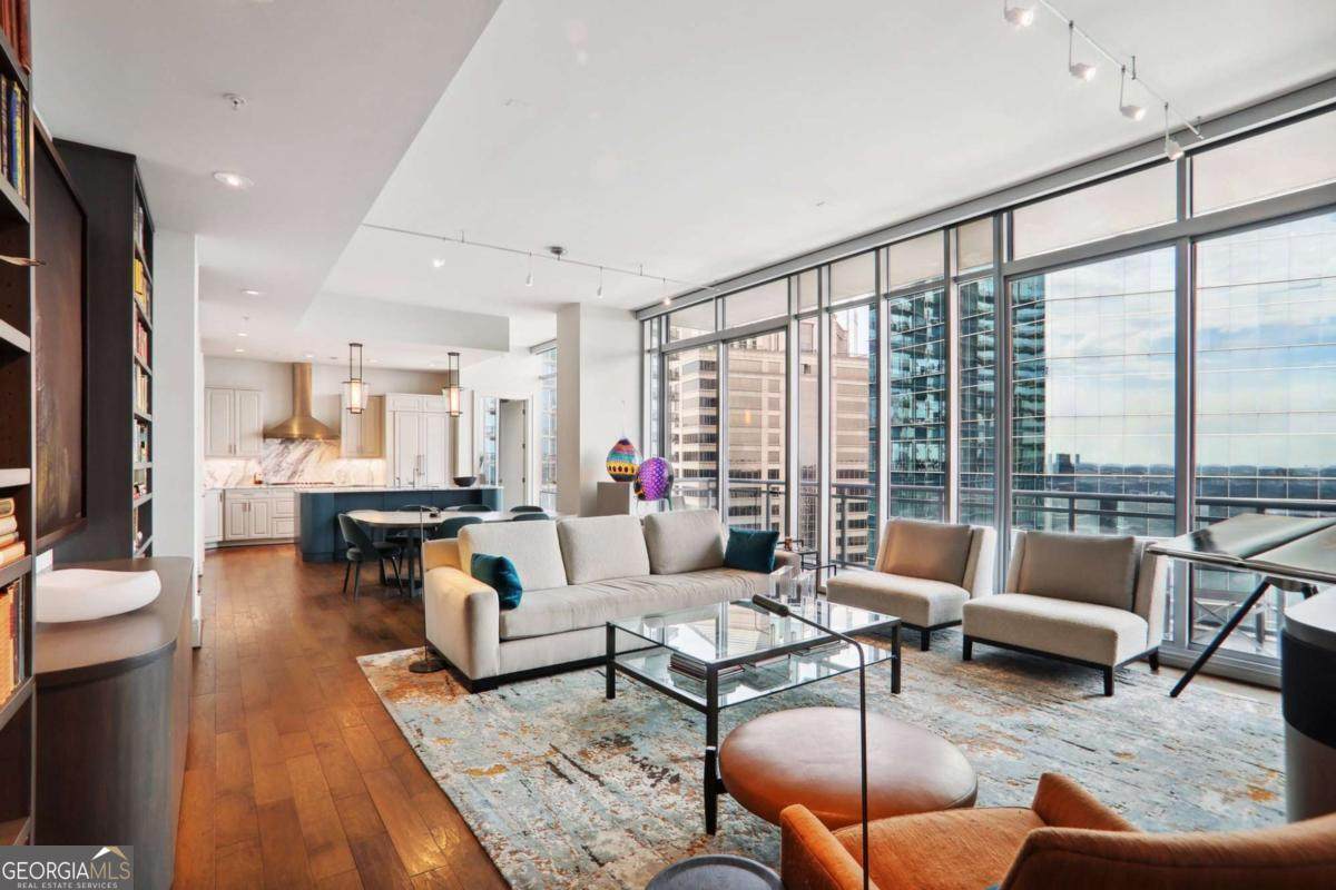 1065 Peachtree Street - Photo 1