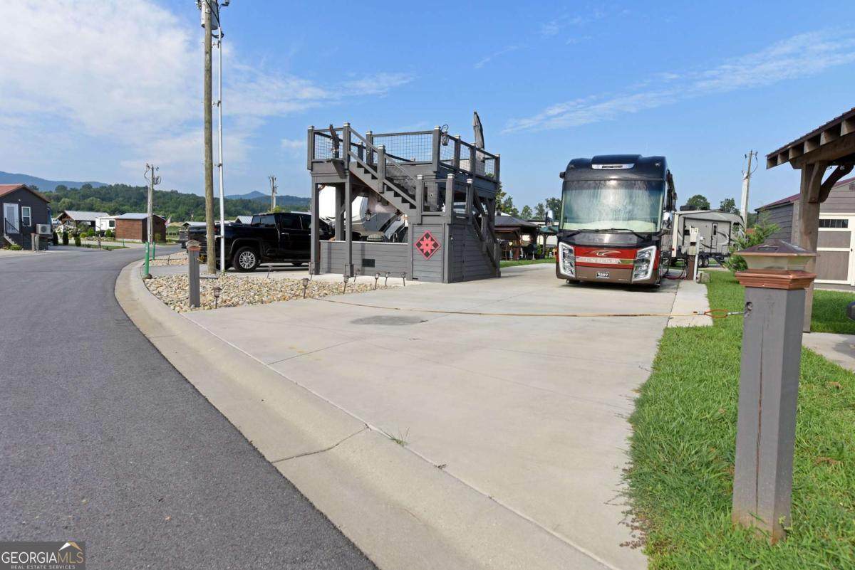 340 Mountain Creek Road - Photo 1