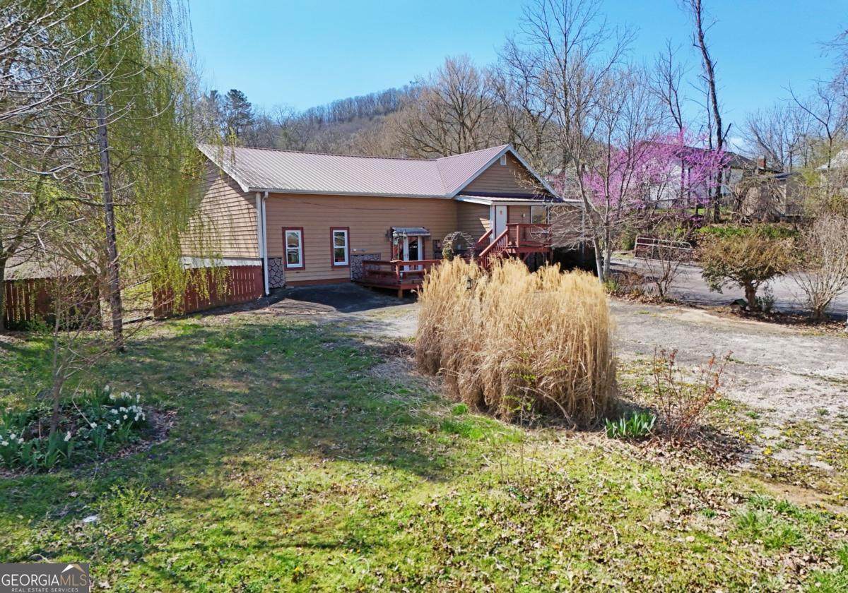 114 Kimsey Street - Photo 1
