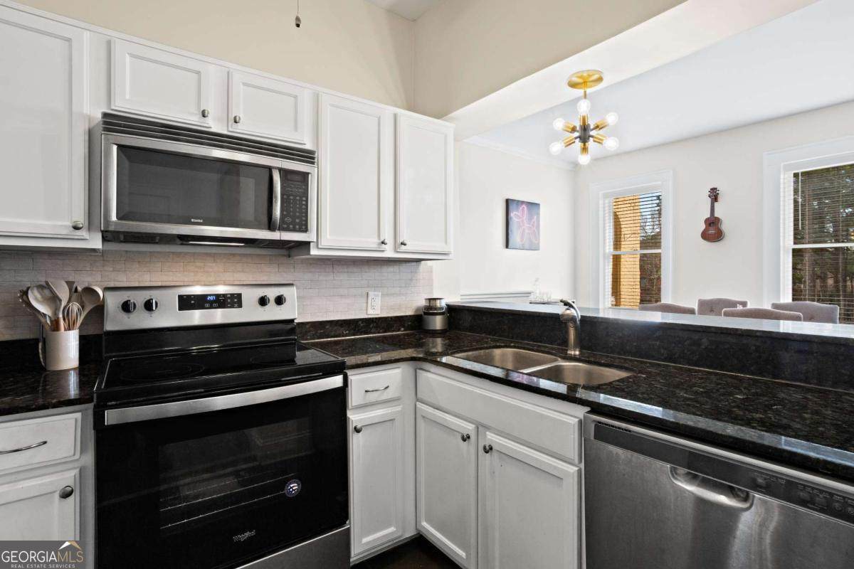 2855 Peachtree Road - Photo 1