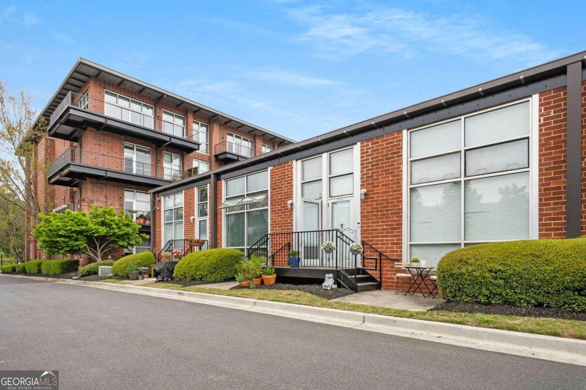 5200 Peachtree Road - Photo 1