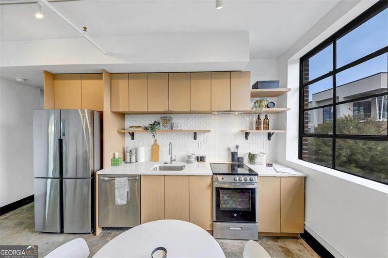 1805 Harvard Avenue - Photo 1