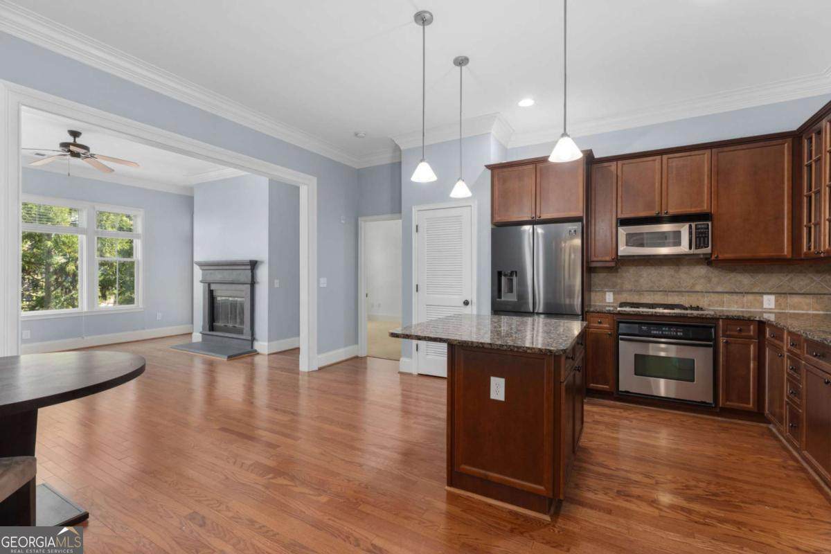 11 Perimeter Center - Photo 1