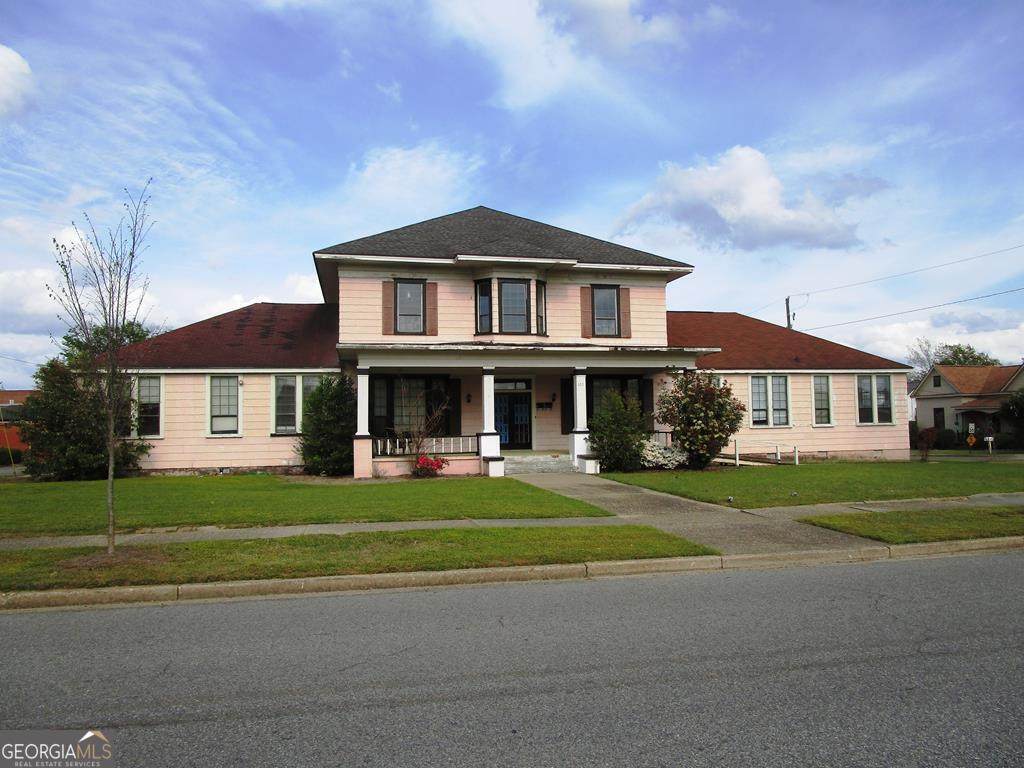 107 Rowe Street - Photo 1