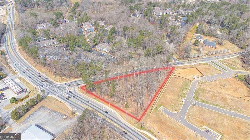 5646 Covington Highway - Photo 1