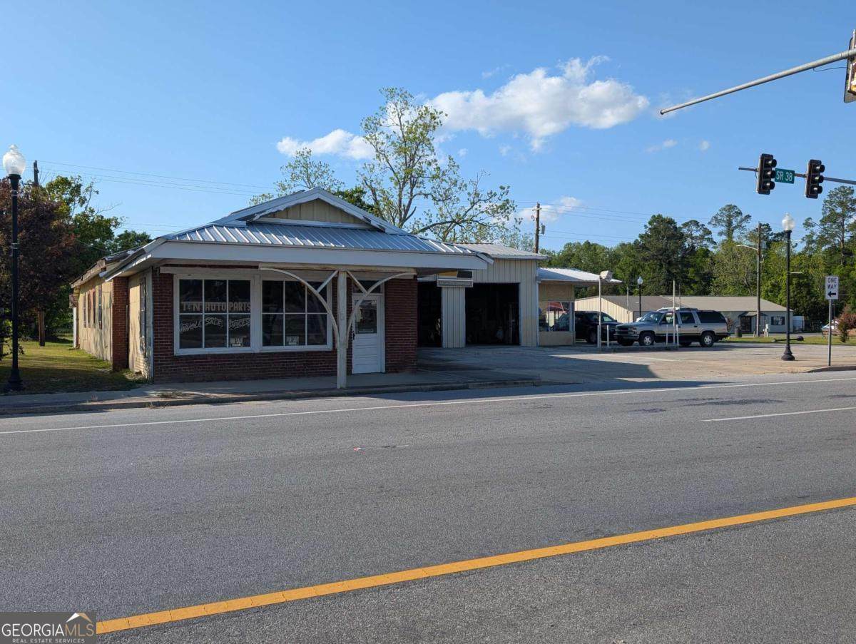 126 Jl Tyre Street - Photo 1
