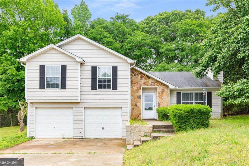 402 Leslie Court - Photo 1
