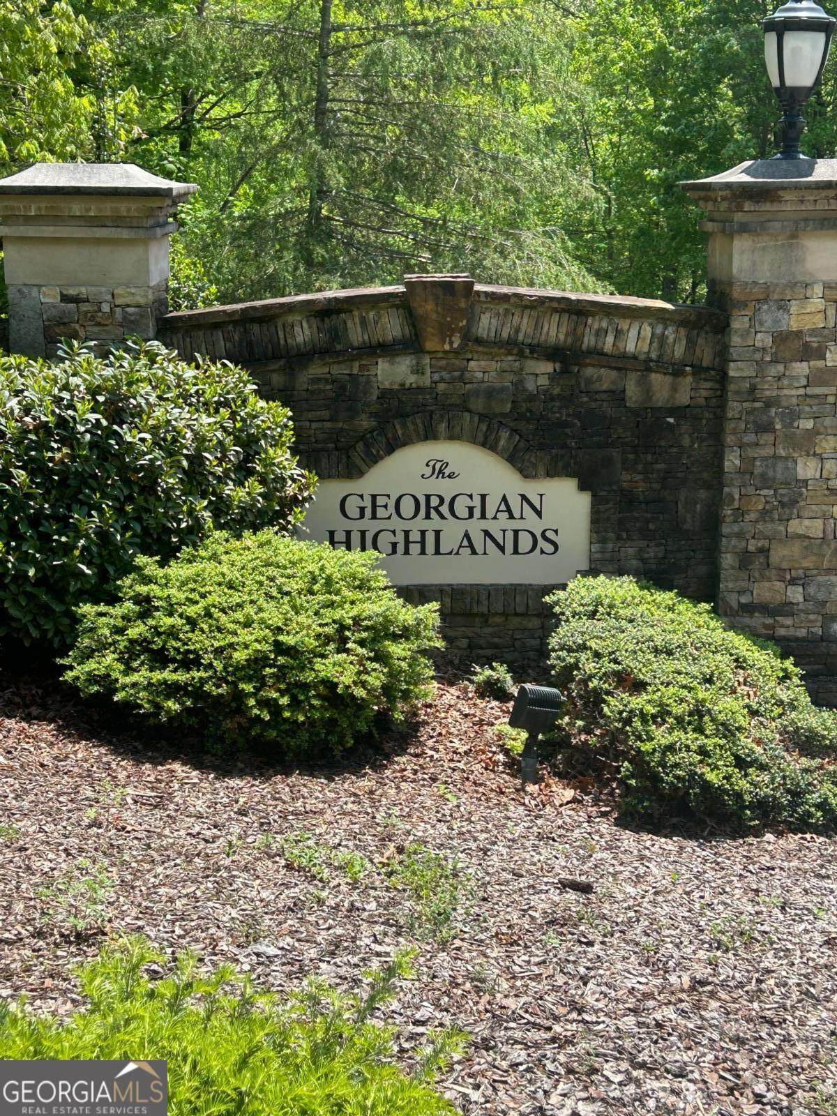 137 St Andrews Way - Photo 1