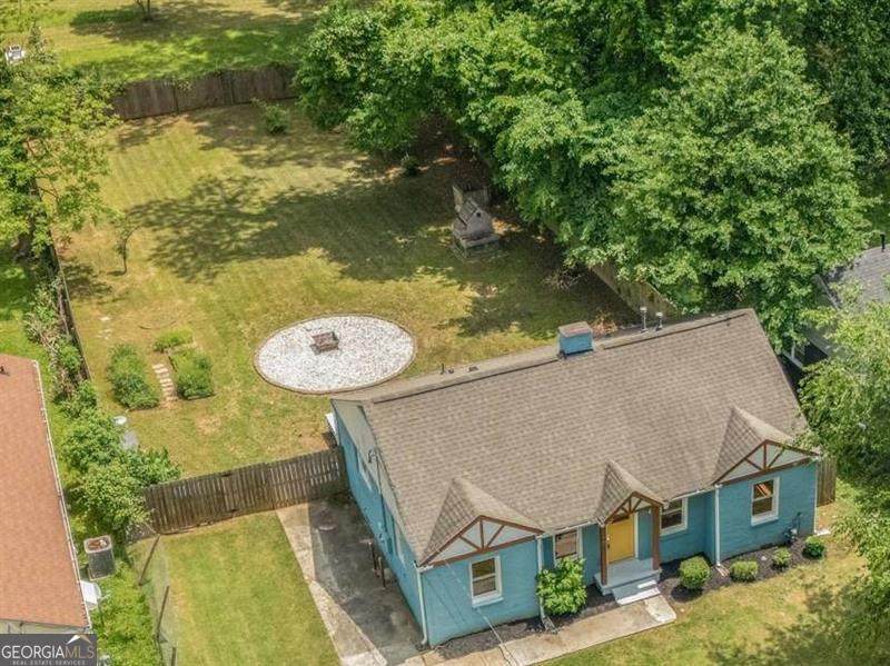 1798 Gordon Street - Photo 1