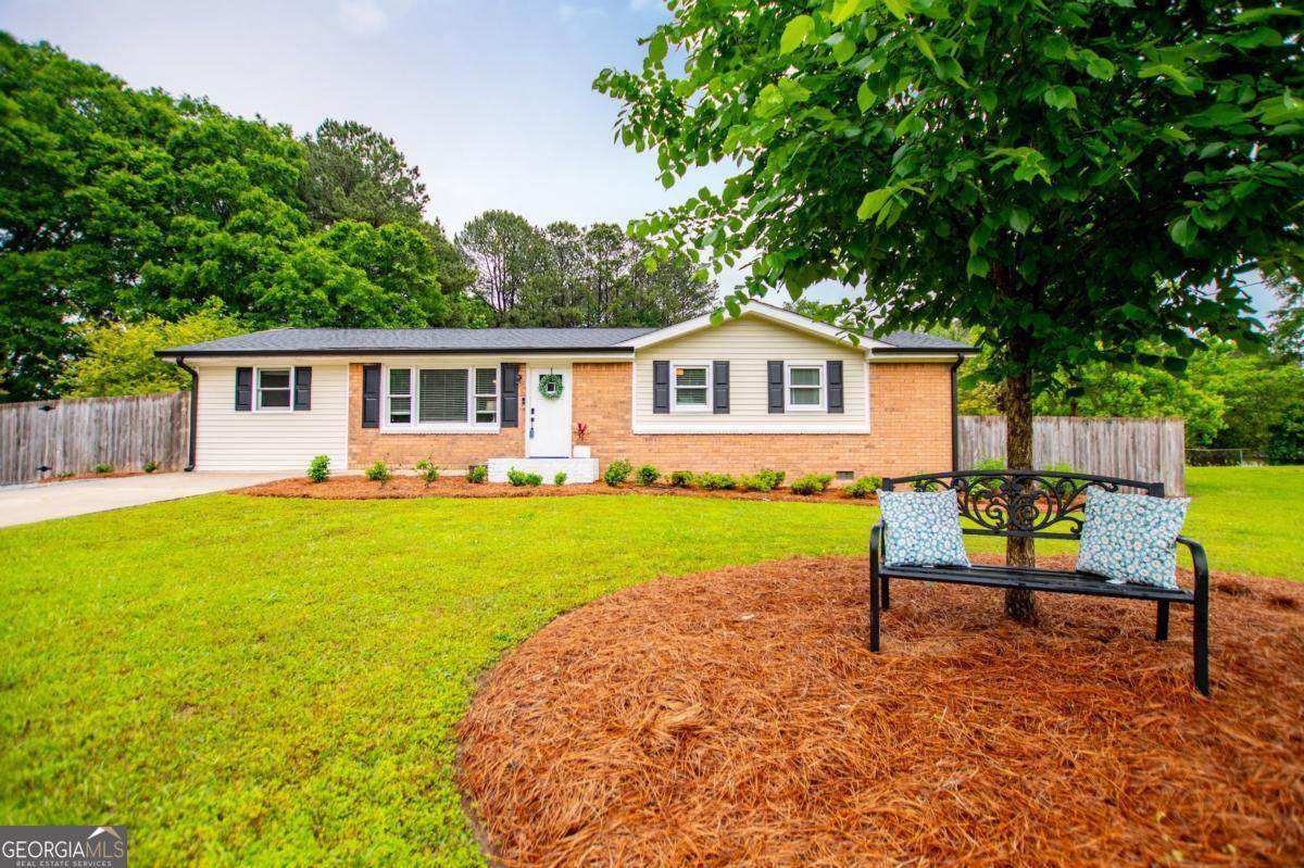 4529 Lakeview Drive - Photo 1