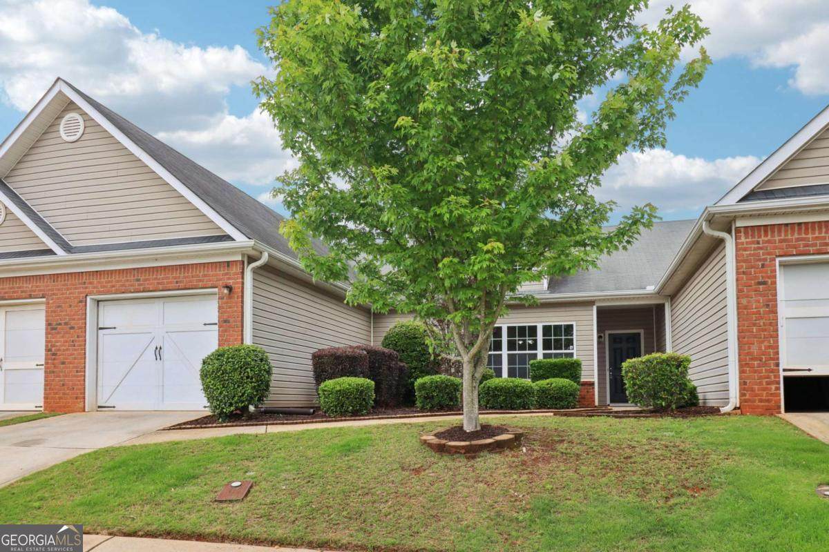 1065 City Park Drive - Photo 1