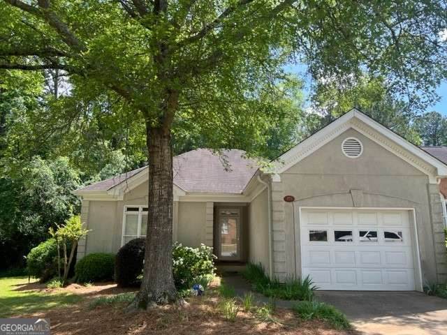 158 Mallard Pointe Way - Photo 1
