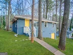 4366 Glenwood Parkway - Photo 1