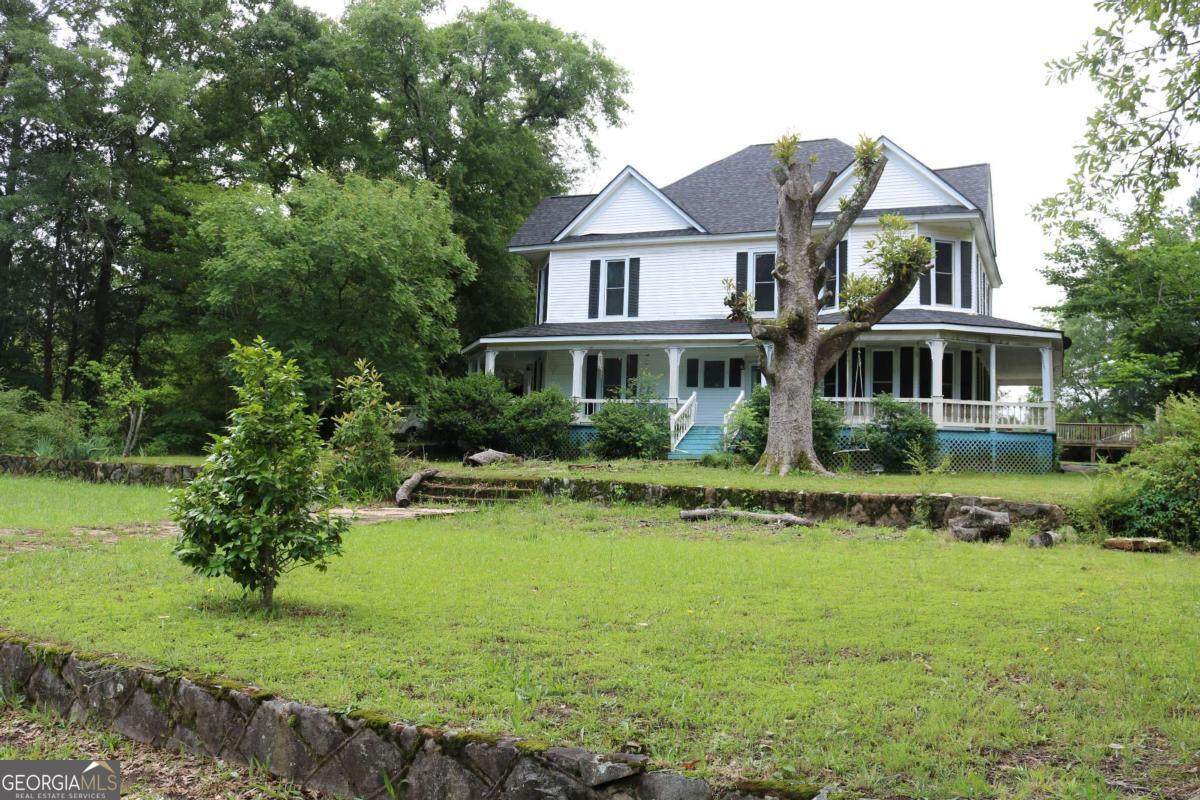 88 Railroad Avenue - Photo 1