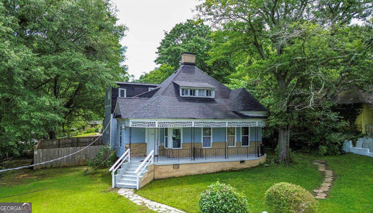 240 Wellington Street - Photo 1