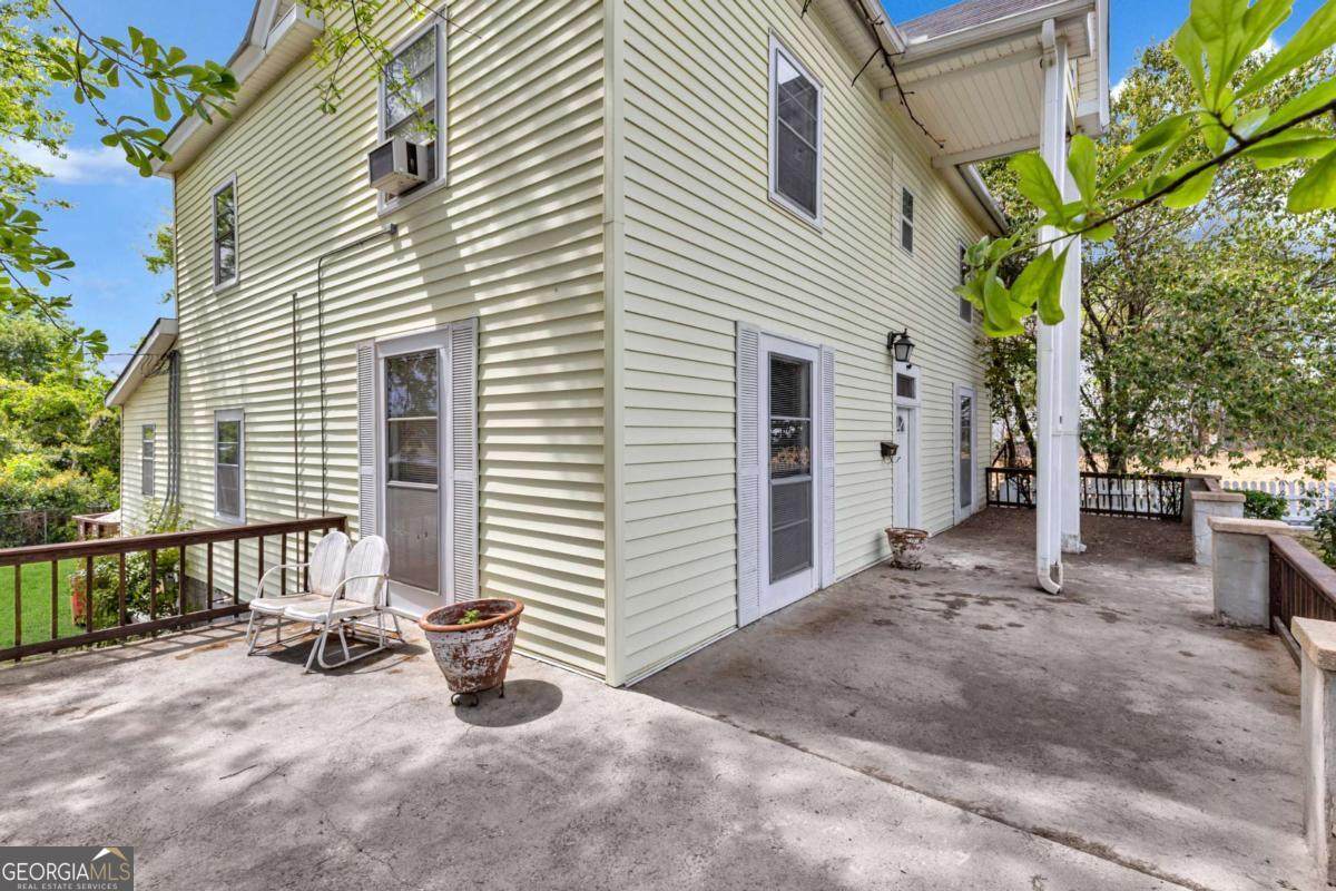 510 Edgewood Avenue - Photo 1
