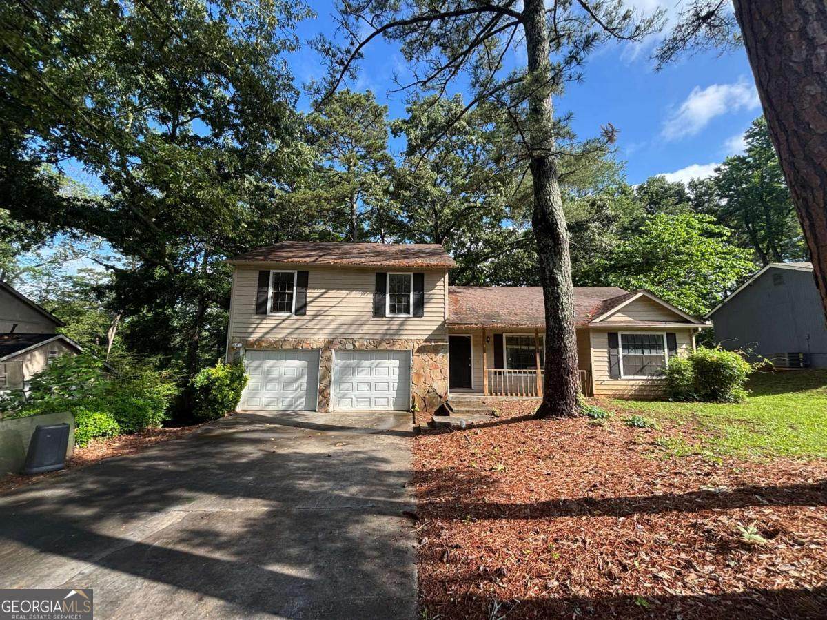 1090 Forest Path - Photo 1