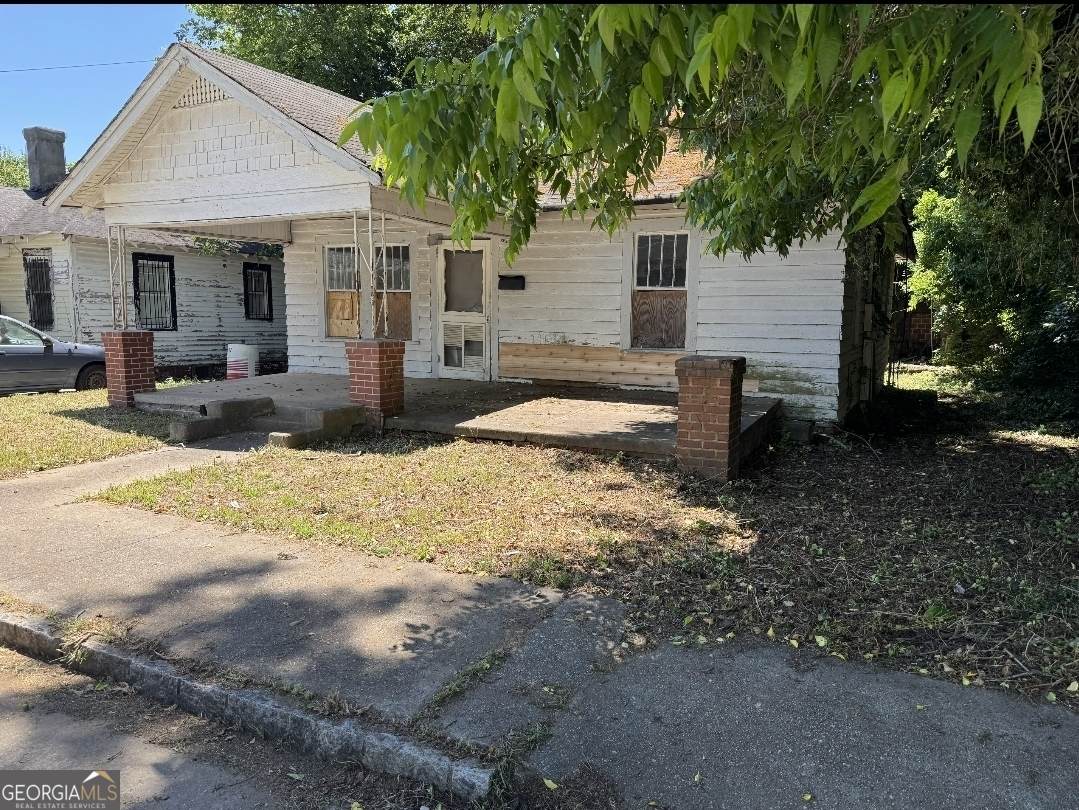 554 Nelson Street - Photo 1
