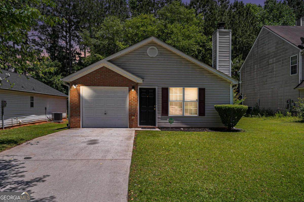 4378 Chestnut Oaks Trace - Photo 1